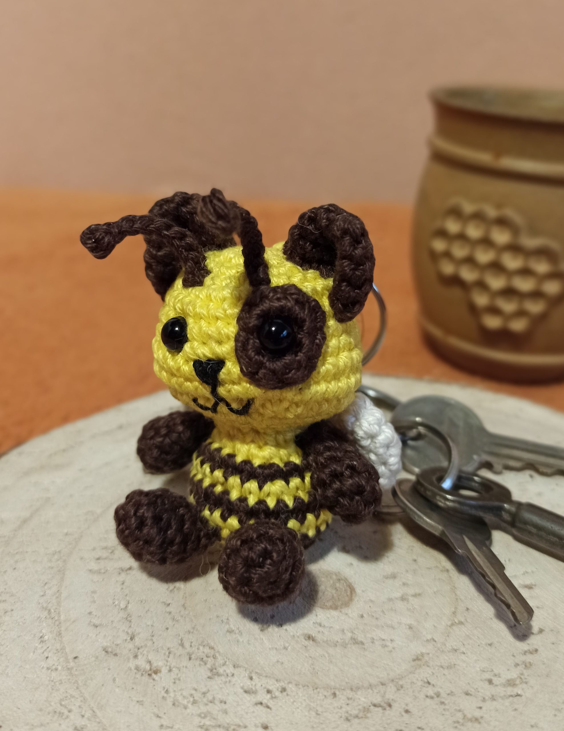 Bärchenbiene - Anhänger – Bild 2